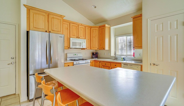 Family-Friendly Home w/Hot Tub in Heber City!