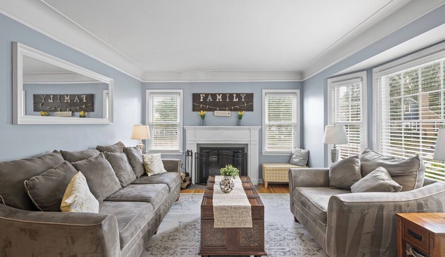 Family Friendly Home in Great Location
