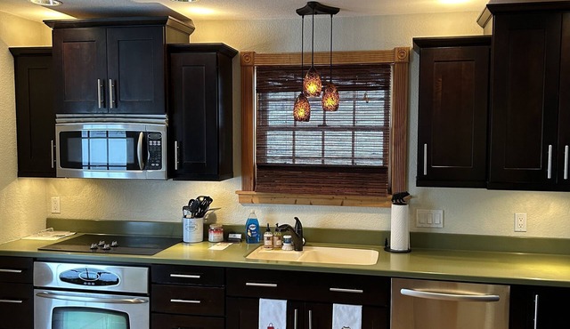 Family friendly home within walking distance of Lake Huron and downtown shopping