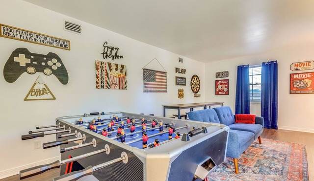 Family-Friendly Home: 6 Mi to Downtown Mobile!