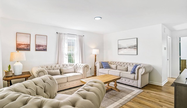Family Friendly Home in Historic DanvillenThe Danville Four Kings