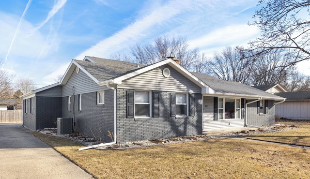 Family-Friendly home in Rochelle, IL