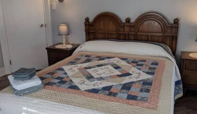 Family-friendly home in peaceful village setting, super clean,"The Rose Cottage"