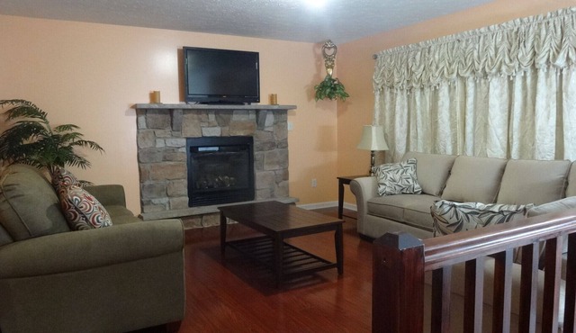 Family-friendly Home Near Pocono Raceway, The Crossings, Casino, Waterparks, Ski