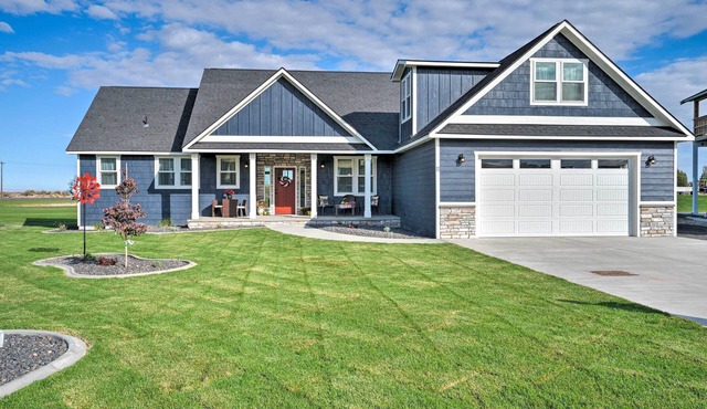 Family-Friendly Home Near Potholes State Park