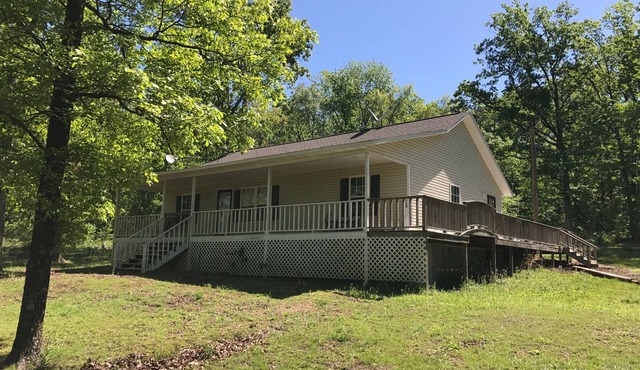 Family-friendly home, One Mile to Boat Launch and Hill Creek Marina