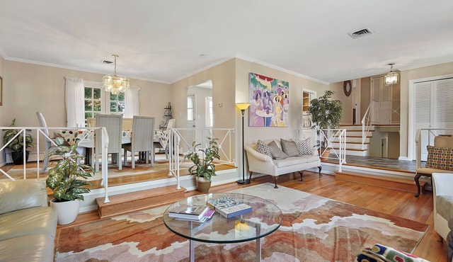 Family friendly home, sleeps 8, close to DC attractions.nNew kitchen.