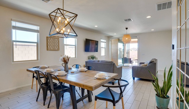 Family-Friendly Home - 1 Mi to Sahuarita Lake!