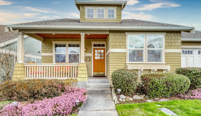 Family-friendly home w/full kitchen, gas grill & patio - close to downtown