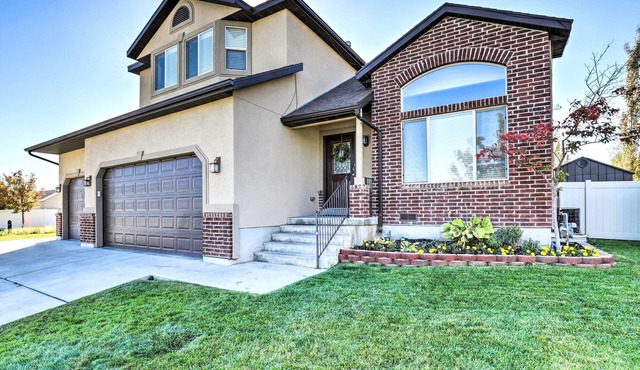 Family-Friendly Home w/Theater, 24 Mi to SLC