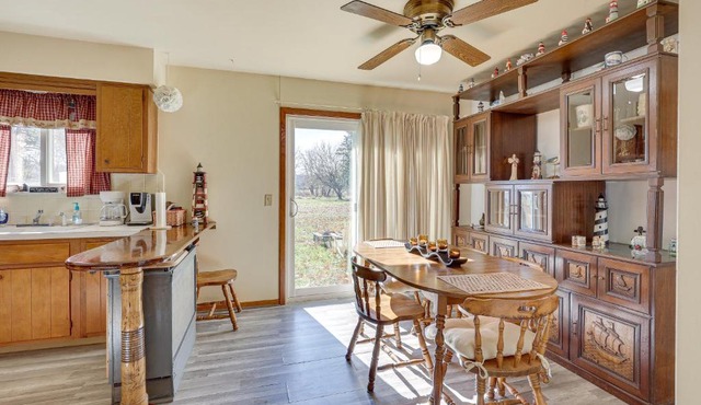 Family-Friendly Home w/Fire Pit ~ 10 Mi to Akron!