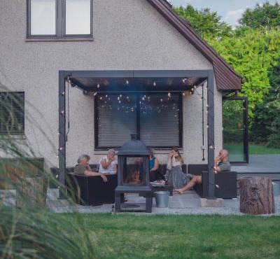 FAMILY FRIENDLY, HOT TUB, Fire Pit, Spacious & Modern