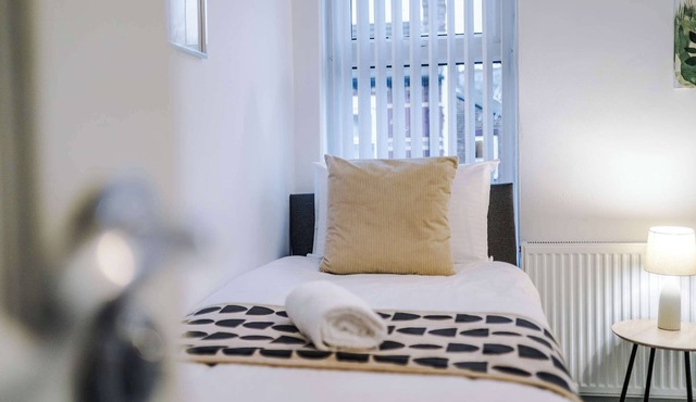 Family-Friendly House near City w Free Parking