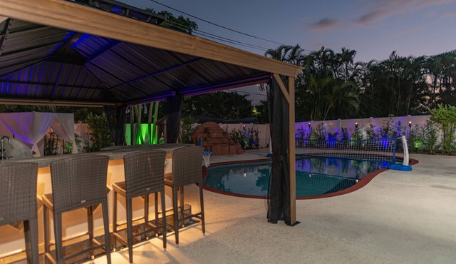 🏖️ Family Friendly House 6 Minutes Away from the Beach