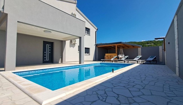 Family friendly house with a swimming pool Maslenica, Novigrad (K-24641)