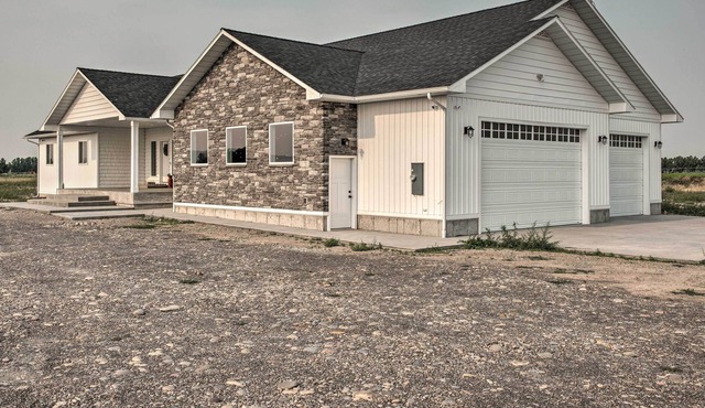 Family-Friendly House ~ 12 Mi to Idaho Falls!