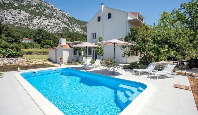 Family friendly house with a swimming pool Gata, Omiš (K-25678)