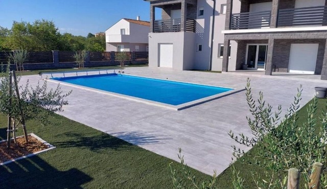 Family friendly house with a swimming pool Zadar (K-22140)
