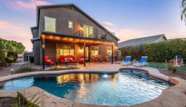 Family Friendly! Htd Pool, Air Hockey, View!
