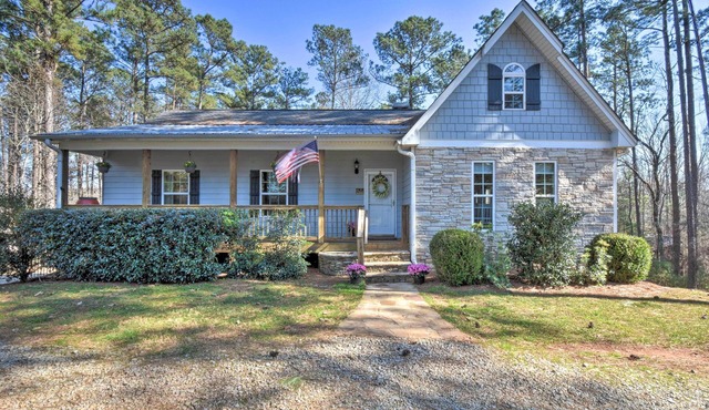 Family-Friendly Lake Lanier Escape on 2 + Acres!