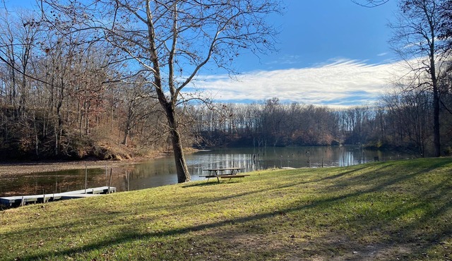 FAMILY FRIENDLY LAKE HOUSE WITH FABULOUS SCREENED PORCH