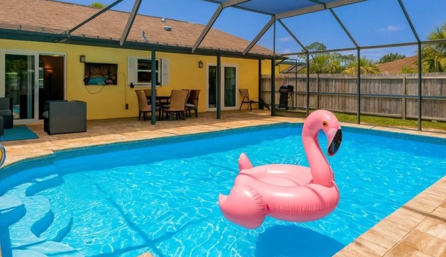 ❤️ Family Friendly ❤️ Lovely 3 BR Pool Home ❤️ Fiberoptic Internet