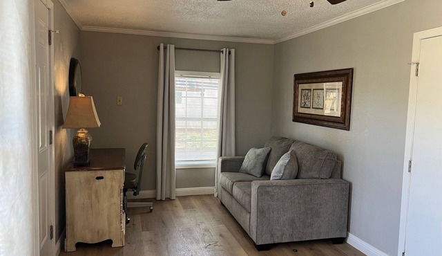 Family-Friendly, Modern & Comfortable 3BR Lubbock Home with a King Bed.