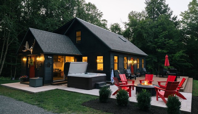 Family Friendly Mtn Cabin I AC | Hot Tub | Games