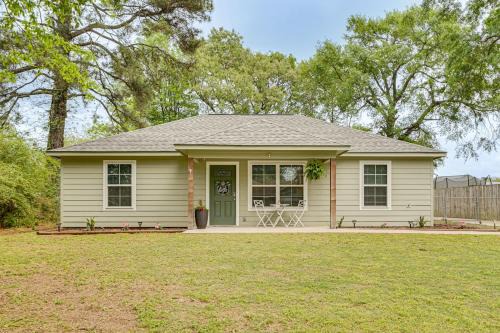 Family-Friendly Nash Home 6 Mi to Spring Lake Park