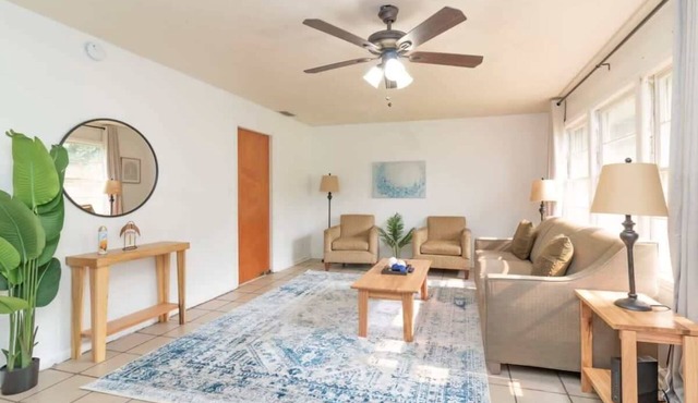 Family-Friendly Near Ft Moore! The Crimson Ranch