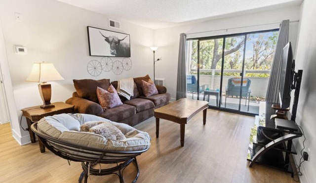 Family-Friendly Oasis w/Pool, Gym & Near Beach