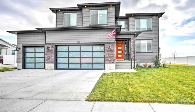 Family-Friendly Orem Home w/ Pool Access!