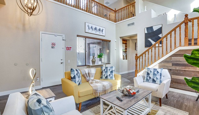 Family-Friendly Phoenix Home: 5 Mi to Westgate!