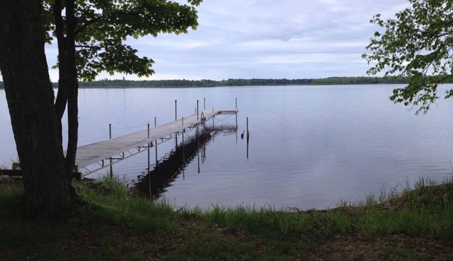 Family Friendly - Pontoon Boat Included - Quiet and Private Location