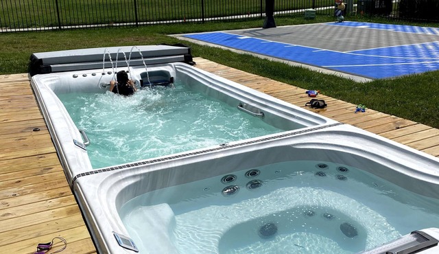 FAMILY FRIENDLY/POOL/BASKETBALL COURT/IN-GROUND TRAMPOLINE