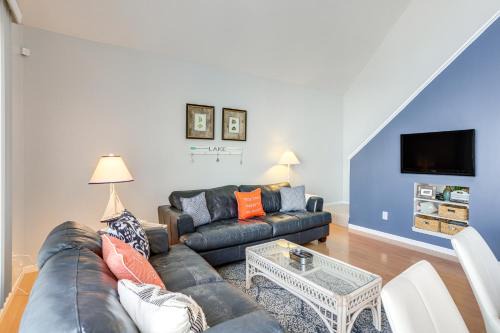 Family-Friendly Port Clinton Home with Private Deck