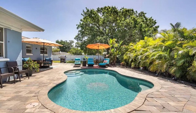Family friendly private home with pool and close to the beaches