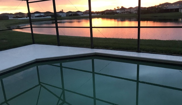 Family friendly,Private Pool ,Golf, Pet Friendly,10 minutes to Orlando airport