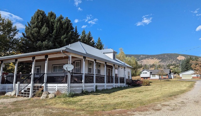 Family-Friendly Private Ranch Getaway with pond. Newly Remodeled