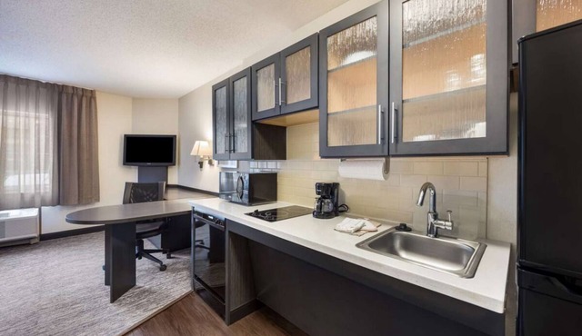 Family Friendly Property in Huntsville! Kitchenette, Pets Allowed!