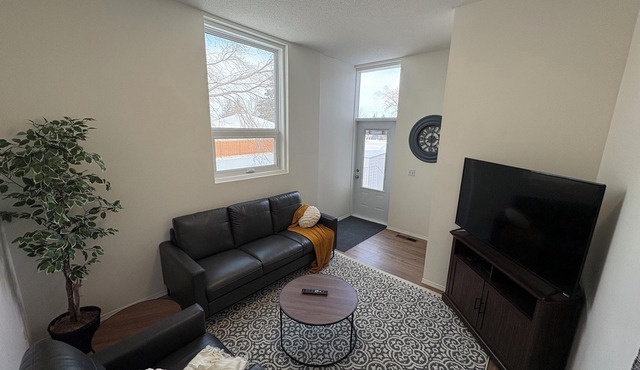 Family-friendly remodelled historical church to private suits!n10 min to Costco!