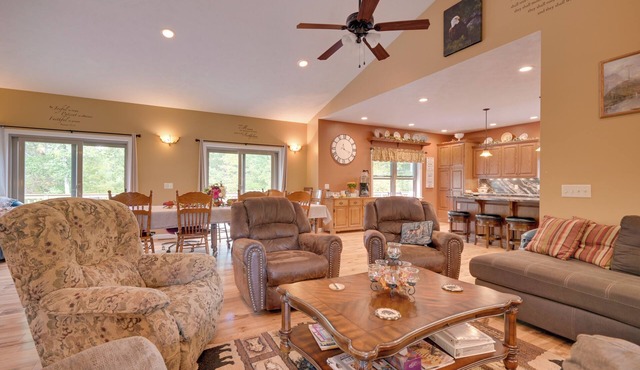 Family-Friendly Retreat w/Deck in Cassville!