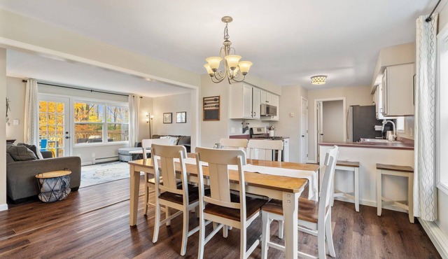 Family Friendly Retreat Close to Cornell & Ithaca. 6bedrooms 3 baths.