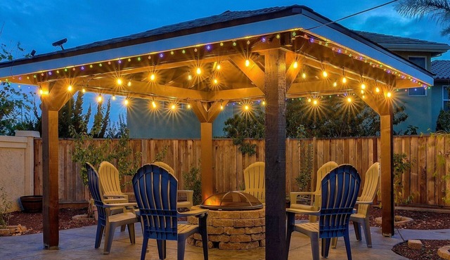 Family Friendly Retreat Near Monterey Sleeps 16+ |Sauna, Gazebos & Putting Green