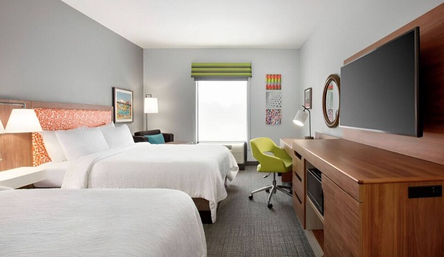 Family-Friendly Room! Breakfast & Parking Include
