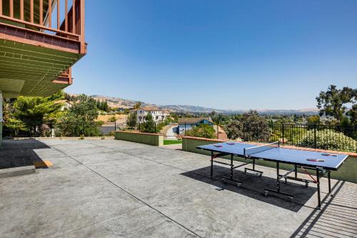 Family-Friendly San Jose Base Near Levis Stadium!