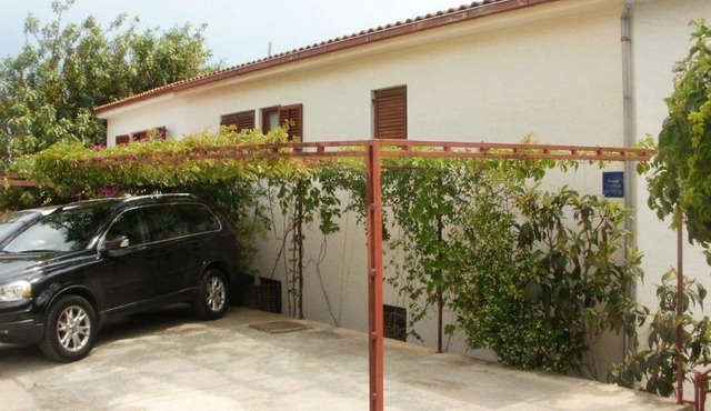 Family friendly seaside apartments Prizba, Korcula - 14597