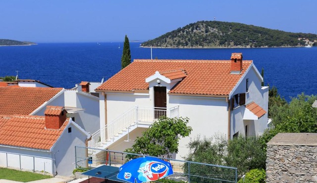 Family friendly seaside apartments Razanj, Rogoznica - 10373