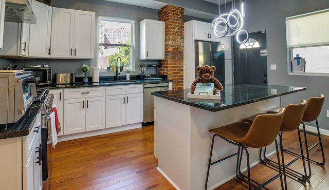 Family-friendly Shadyside Gem Near Dtwn Pittsburgh