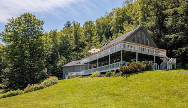 Family-Friendly Stunner in Upstate New York